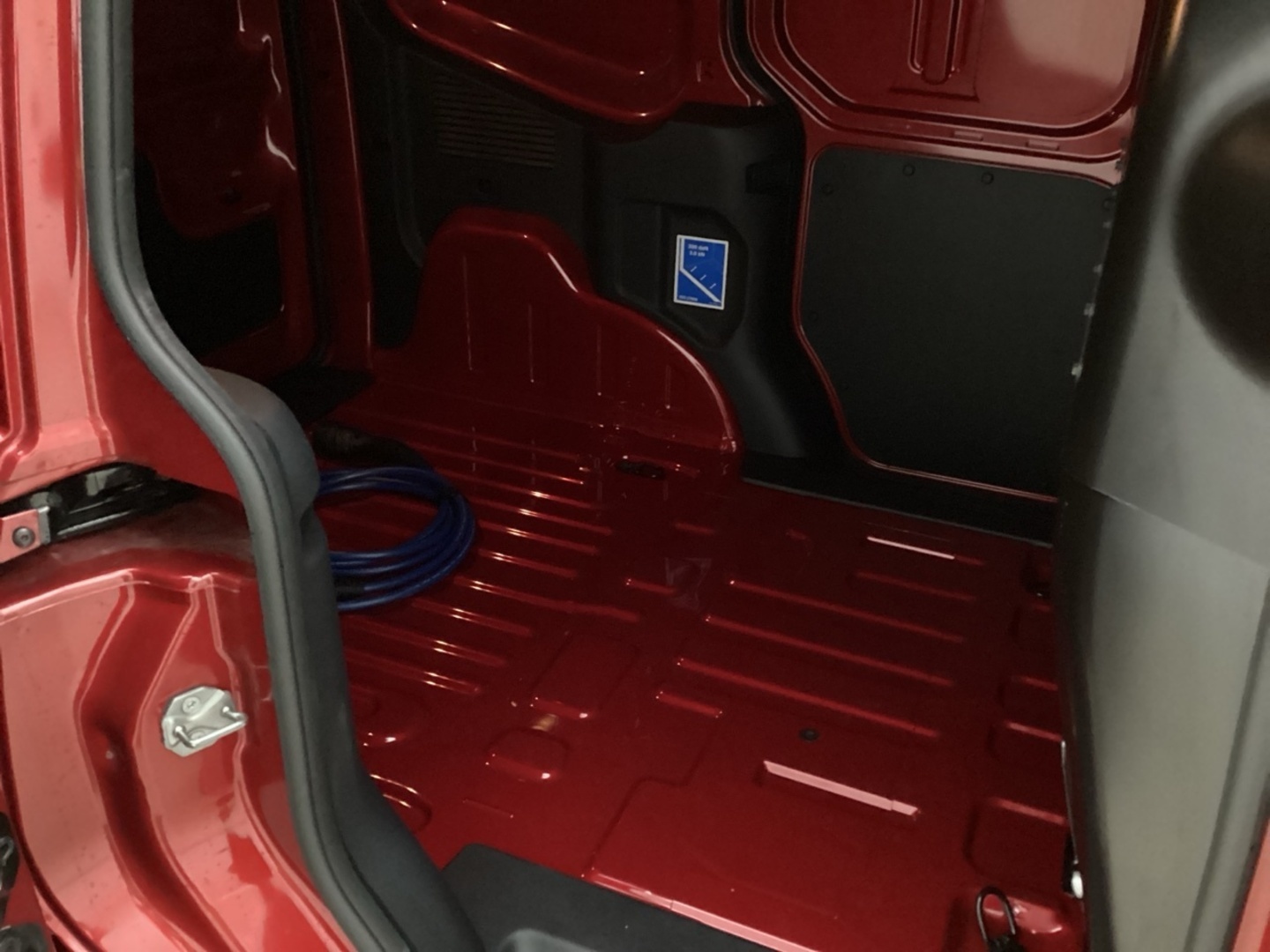 FORD TRANSIT COURIER 2025