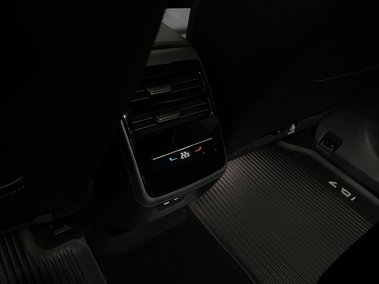 VOLKSWAGEN ID.7 2025