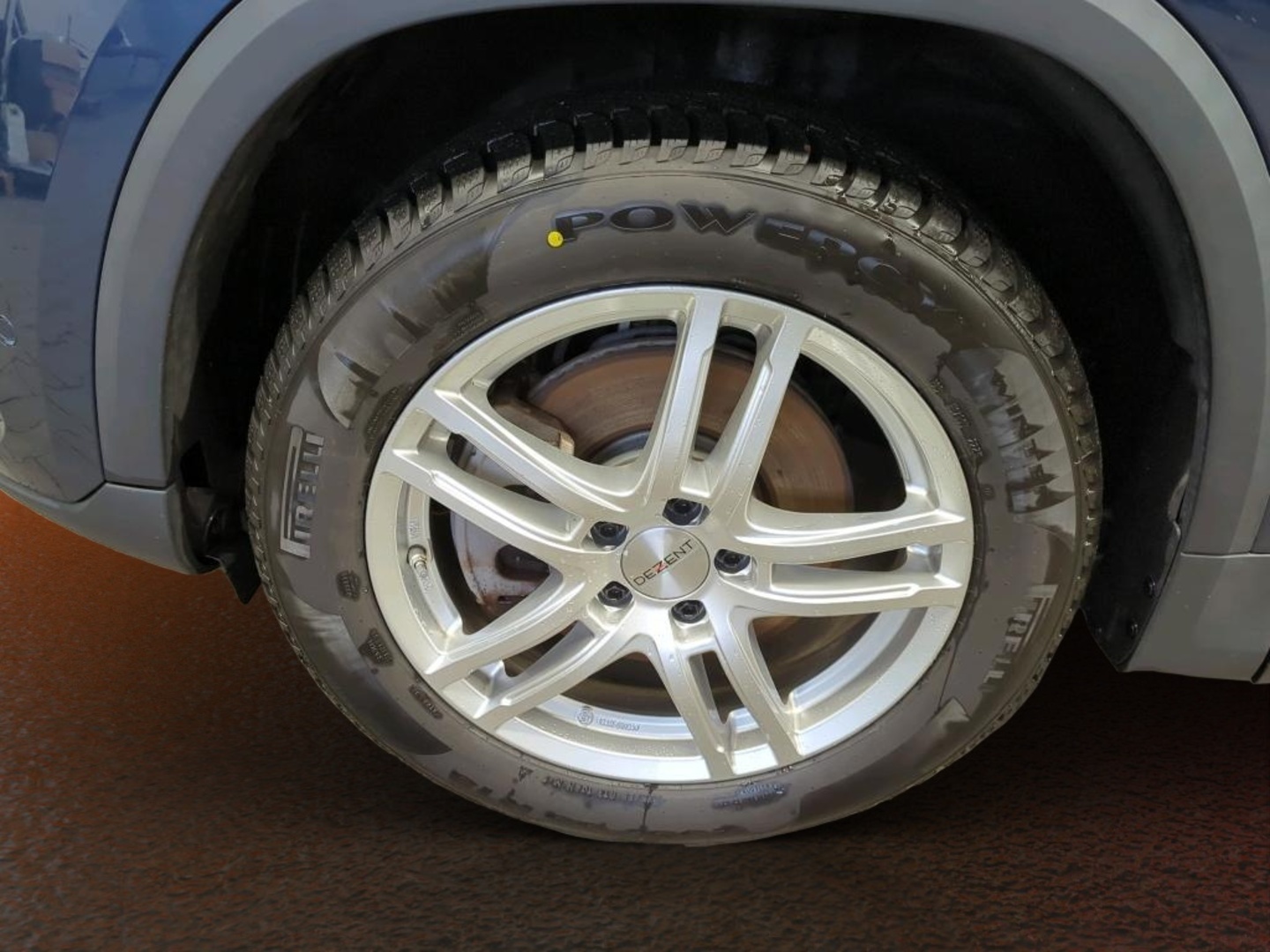 MERCEDES-BENZ EQA 2023