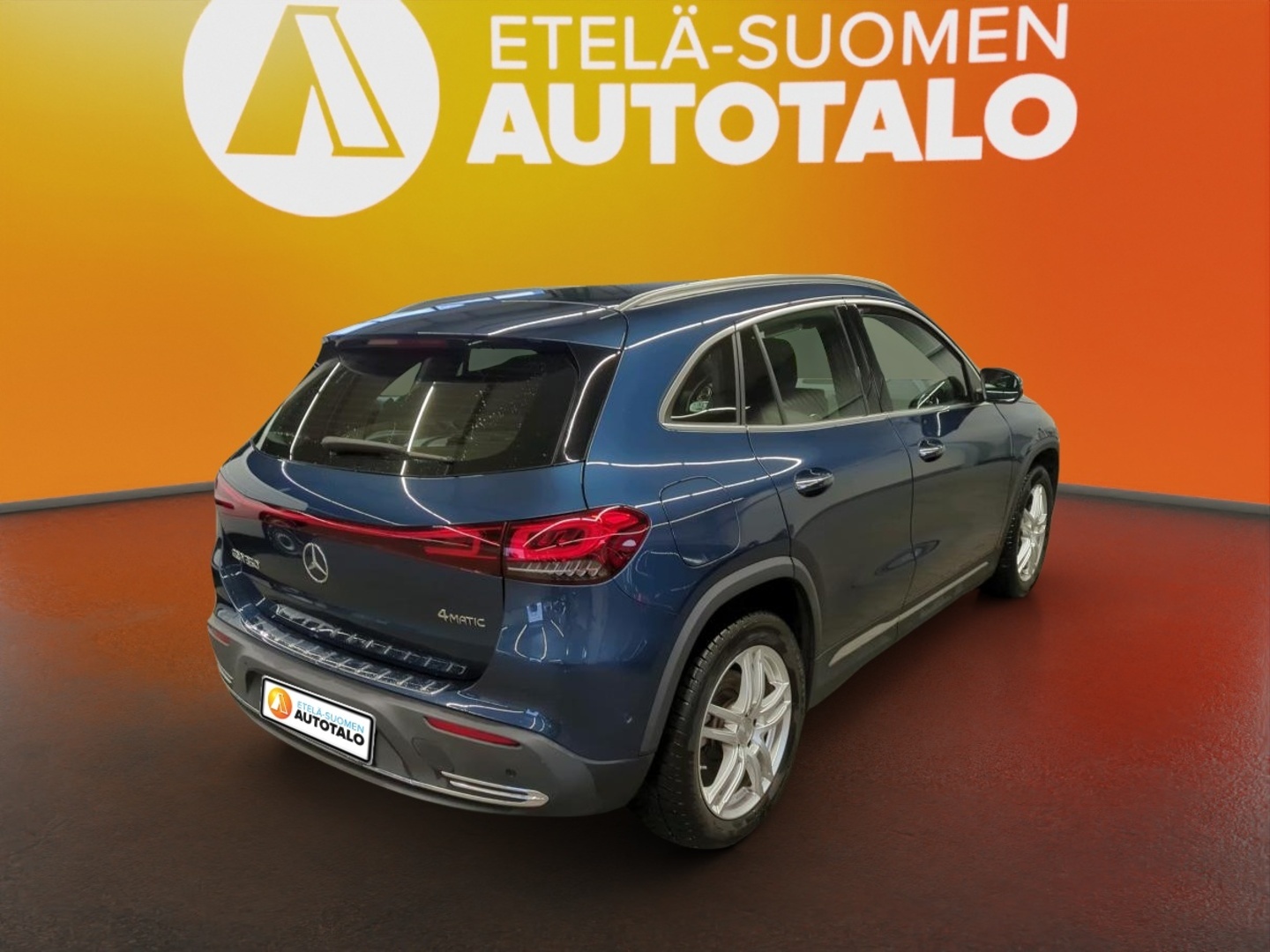 MERCEDES-BENZ EQA 2023