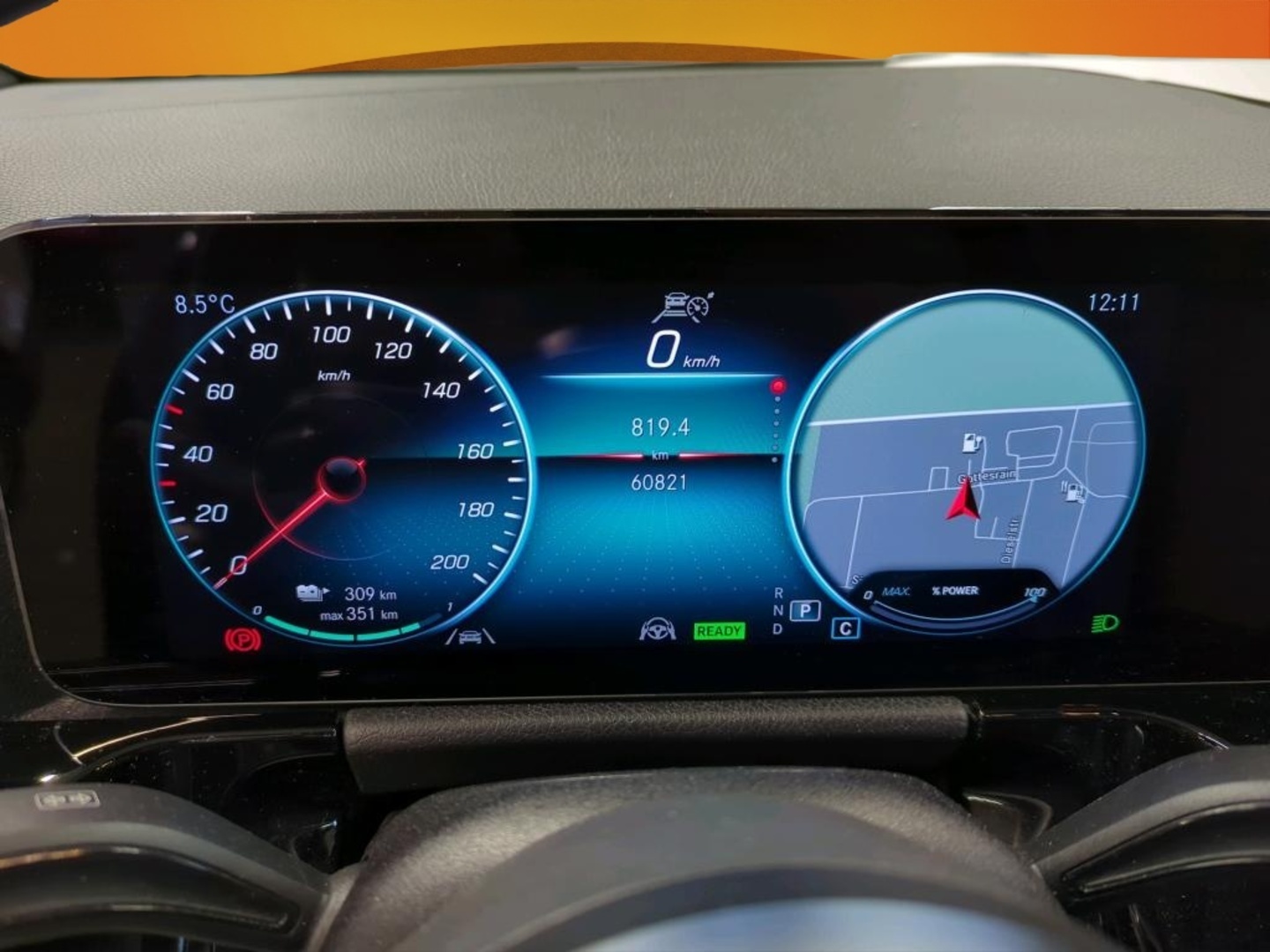 MERCEDES-BENZ EQA 2023