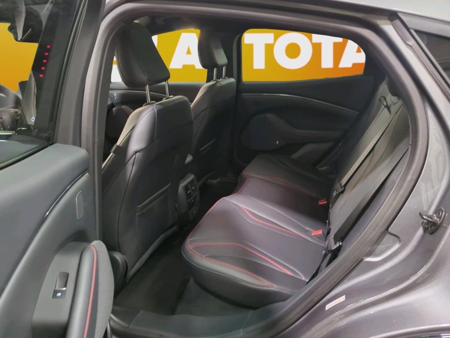 FORD Mustang Mach-E 2021