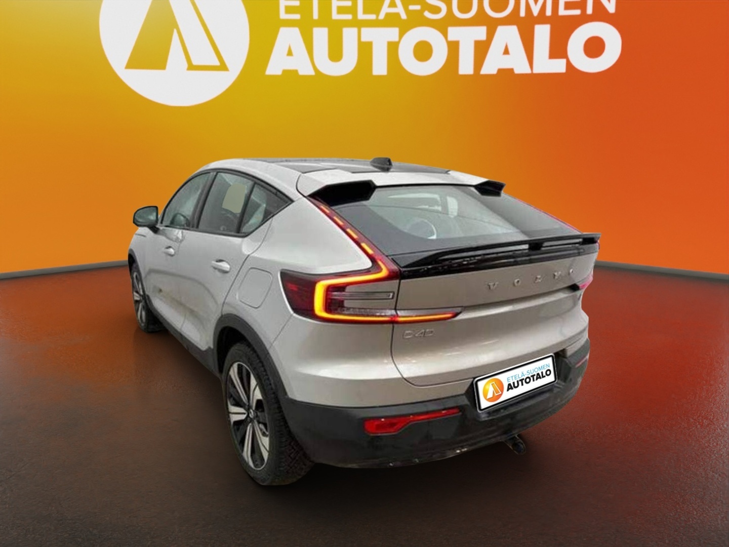 VOLVO C40 2023