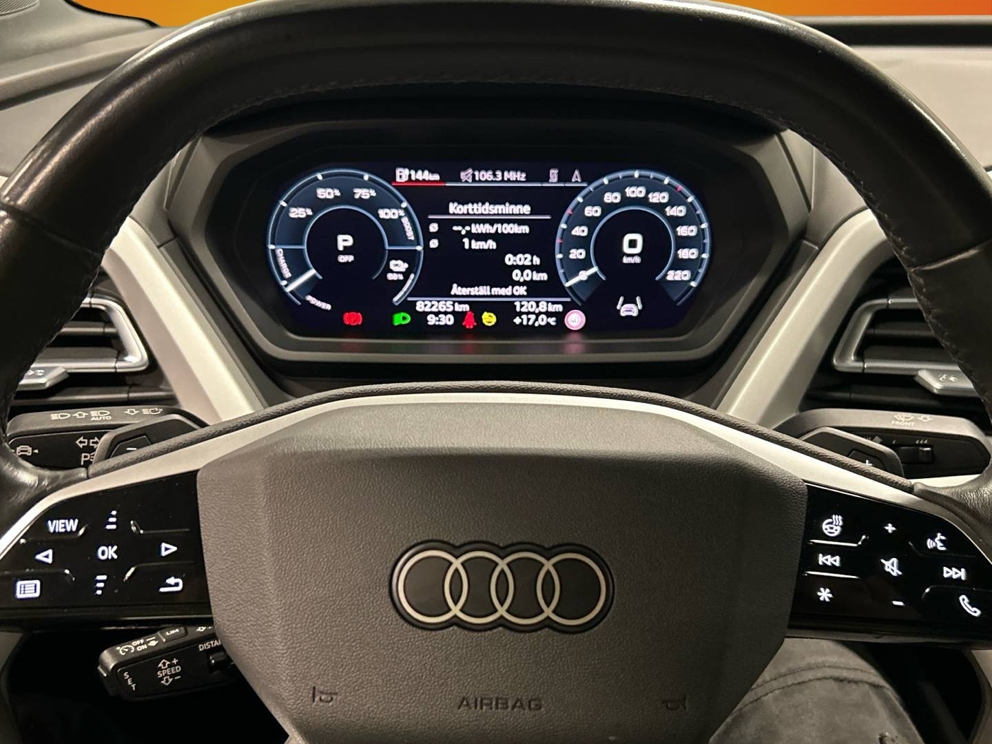 AUDI Q4 e-tron 2022