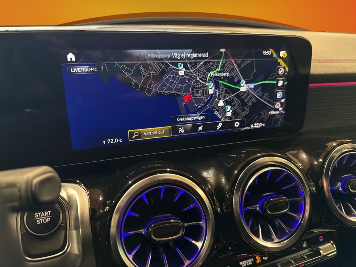 MERCEDES-BENZ EQB 2023