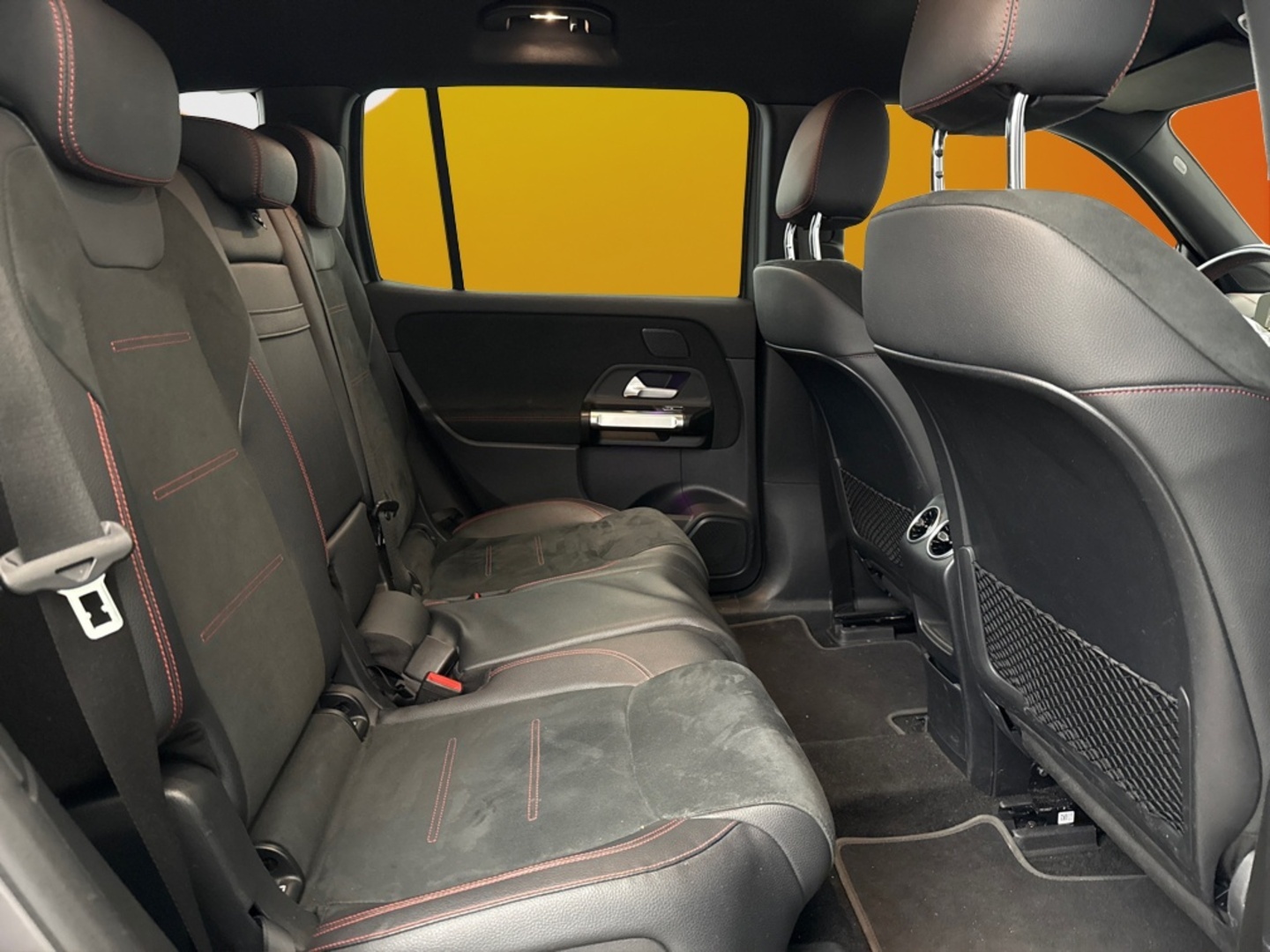 MERCEDES-BENZ EQB 2023