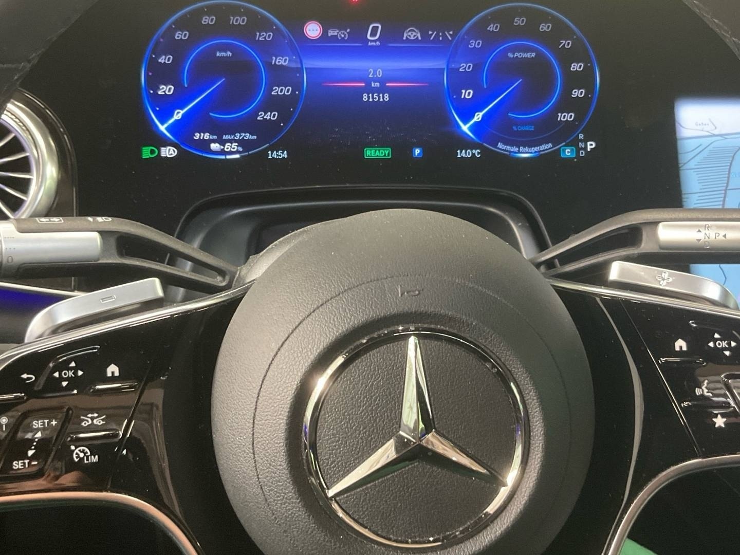 MERCEDES-BENZ EQS 2023