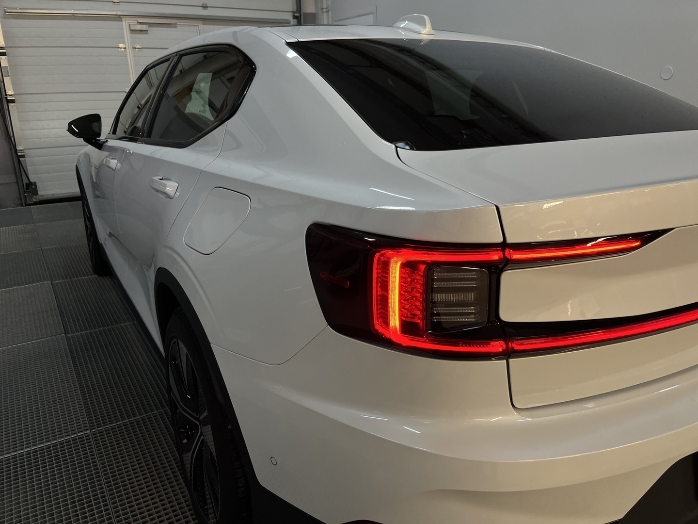 POLESTAR 2 2024