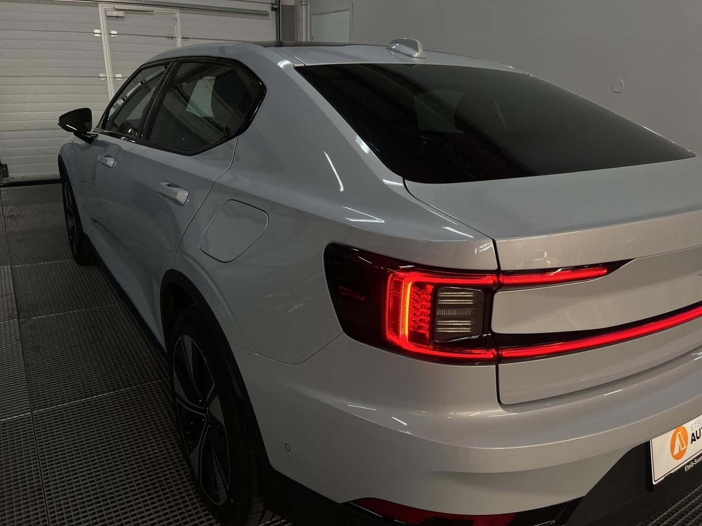 POLESTAR 2 2023