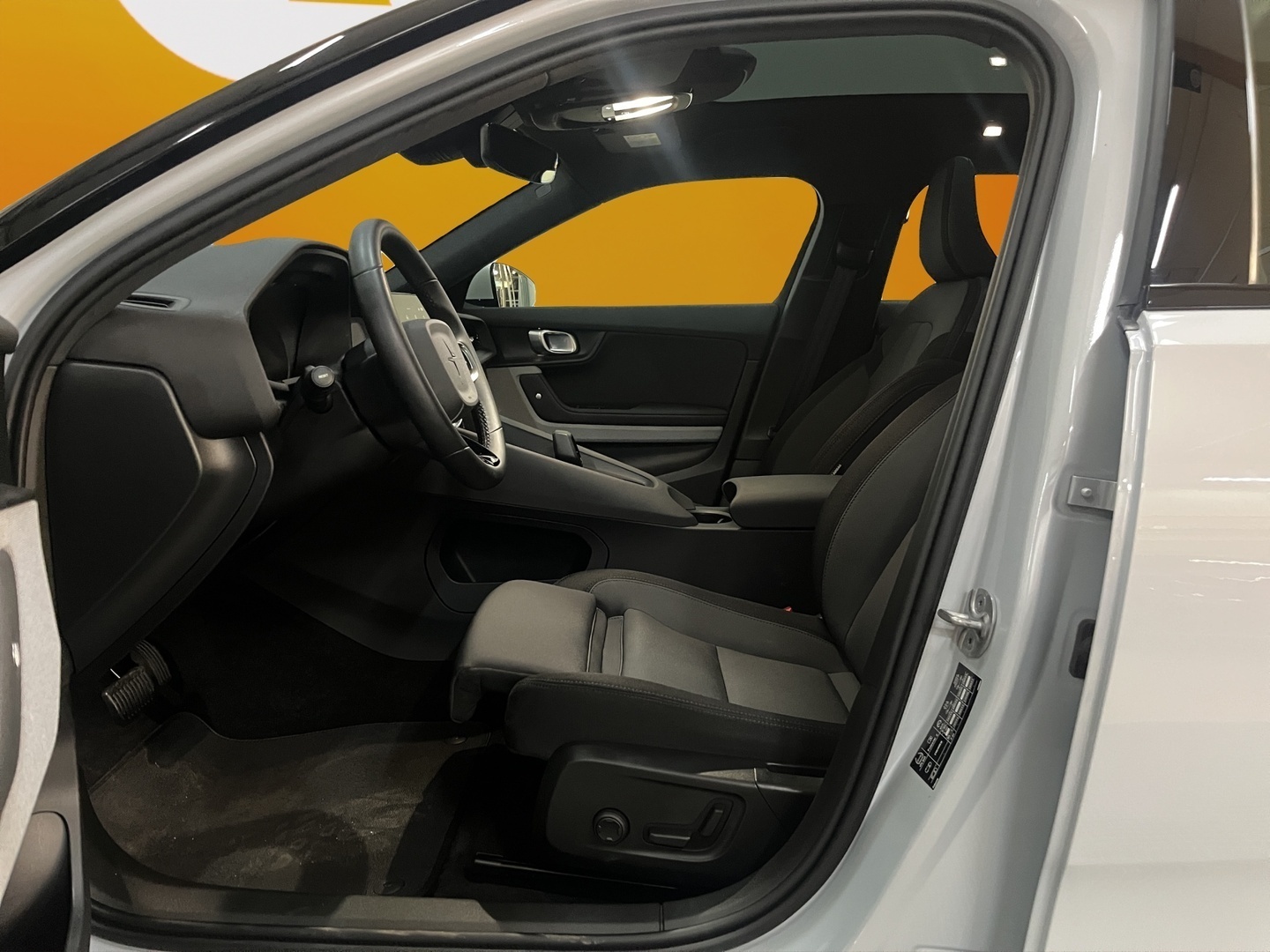 POLESTAR 2 2023