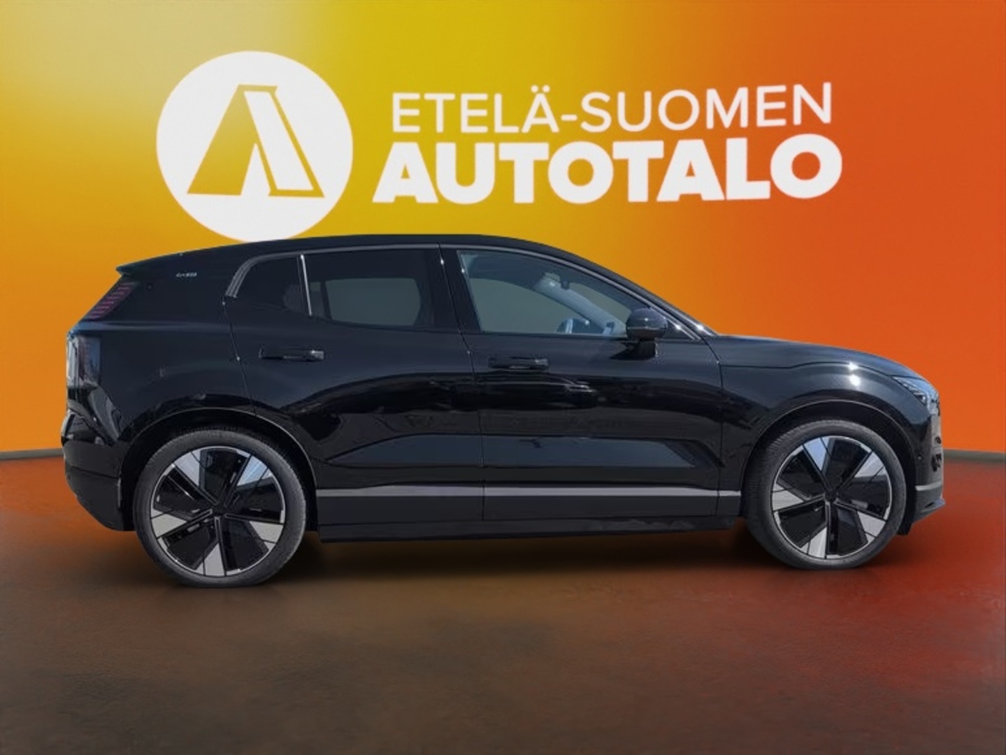VOLVO EX30 2024