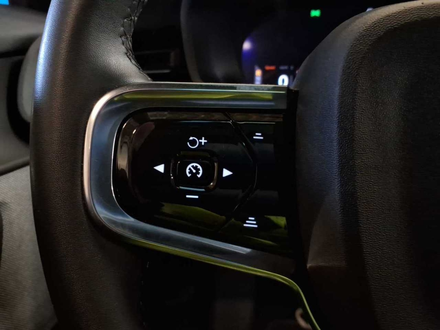 POLESTAR 2 2023