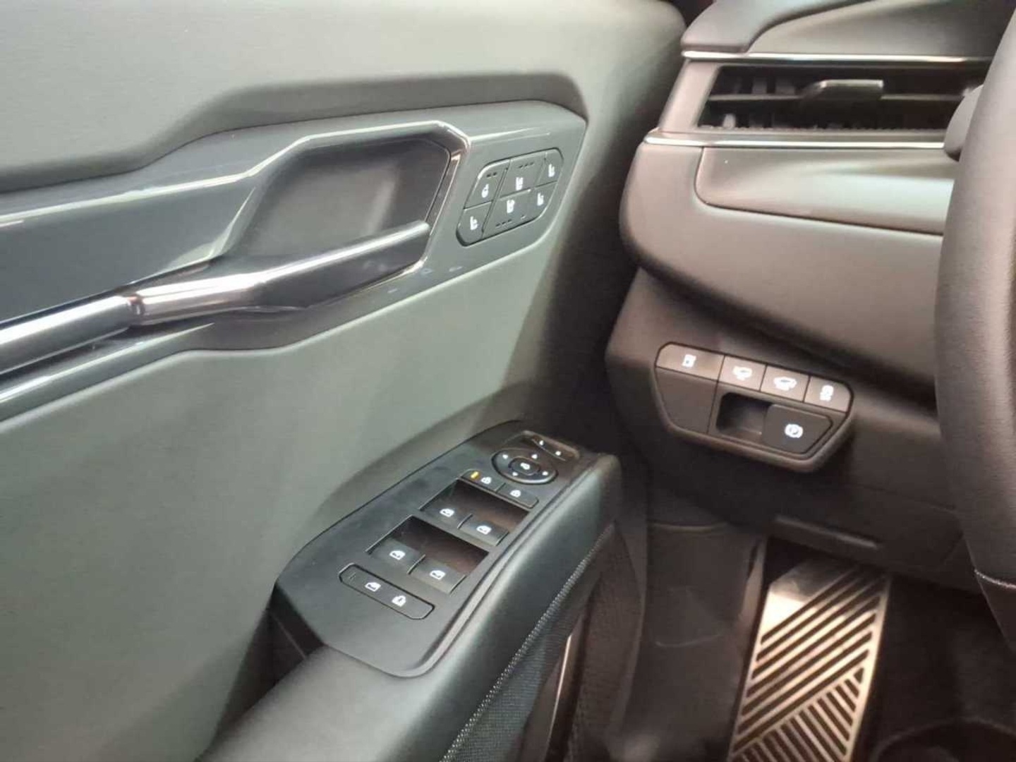KIA EV9 2025