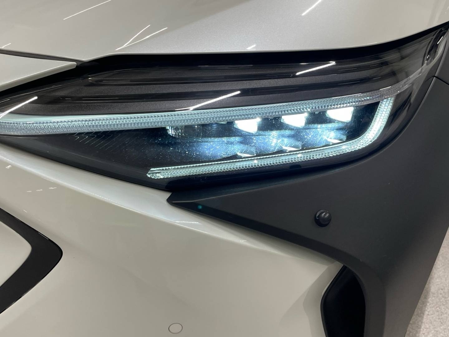 SUBARU Solterra 2023