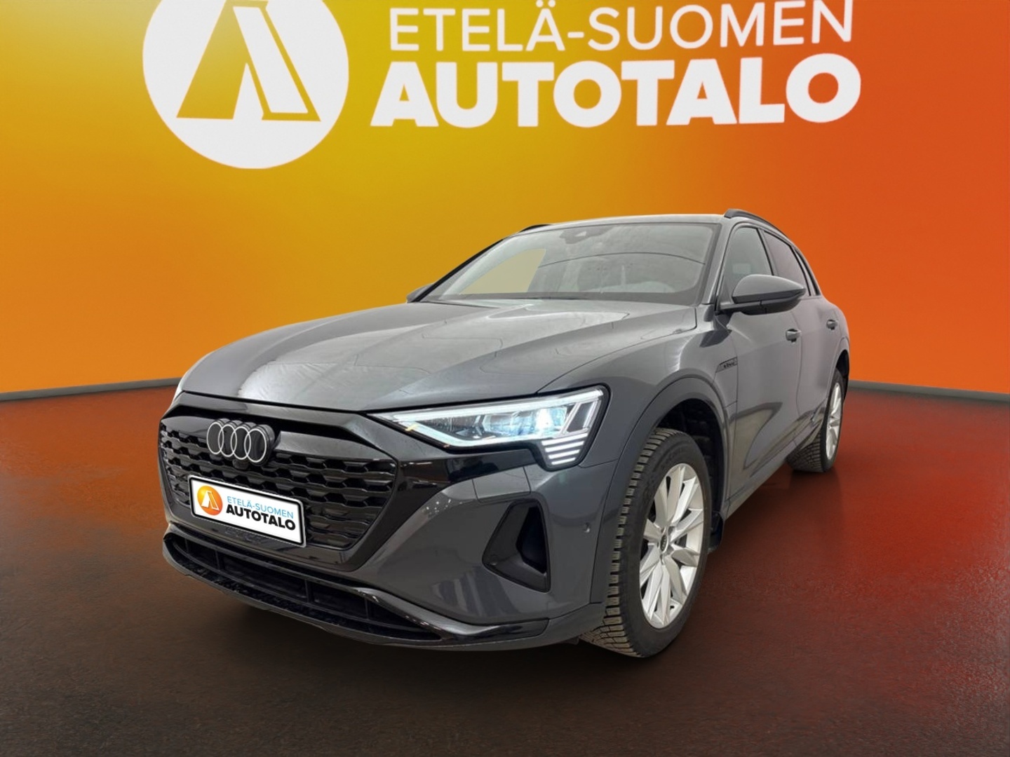 AUDI Q8 e-tron 2024