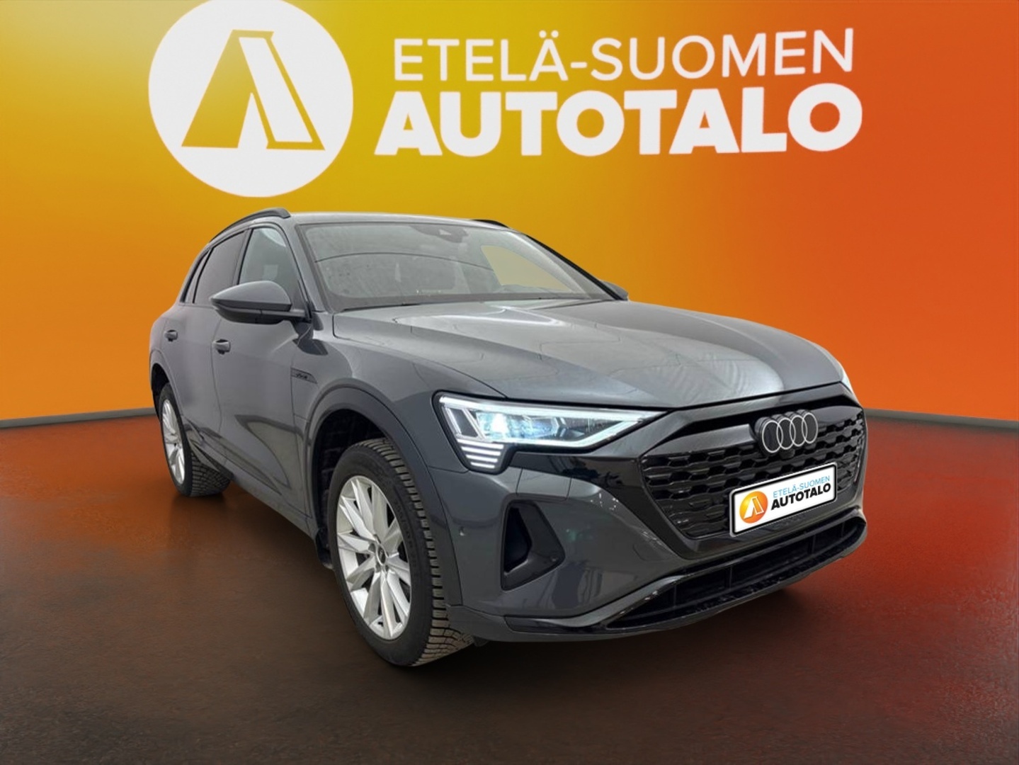 AUDI Q8 e-tron 2024