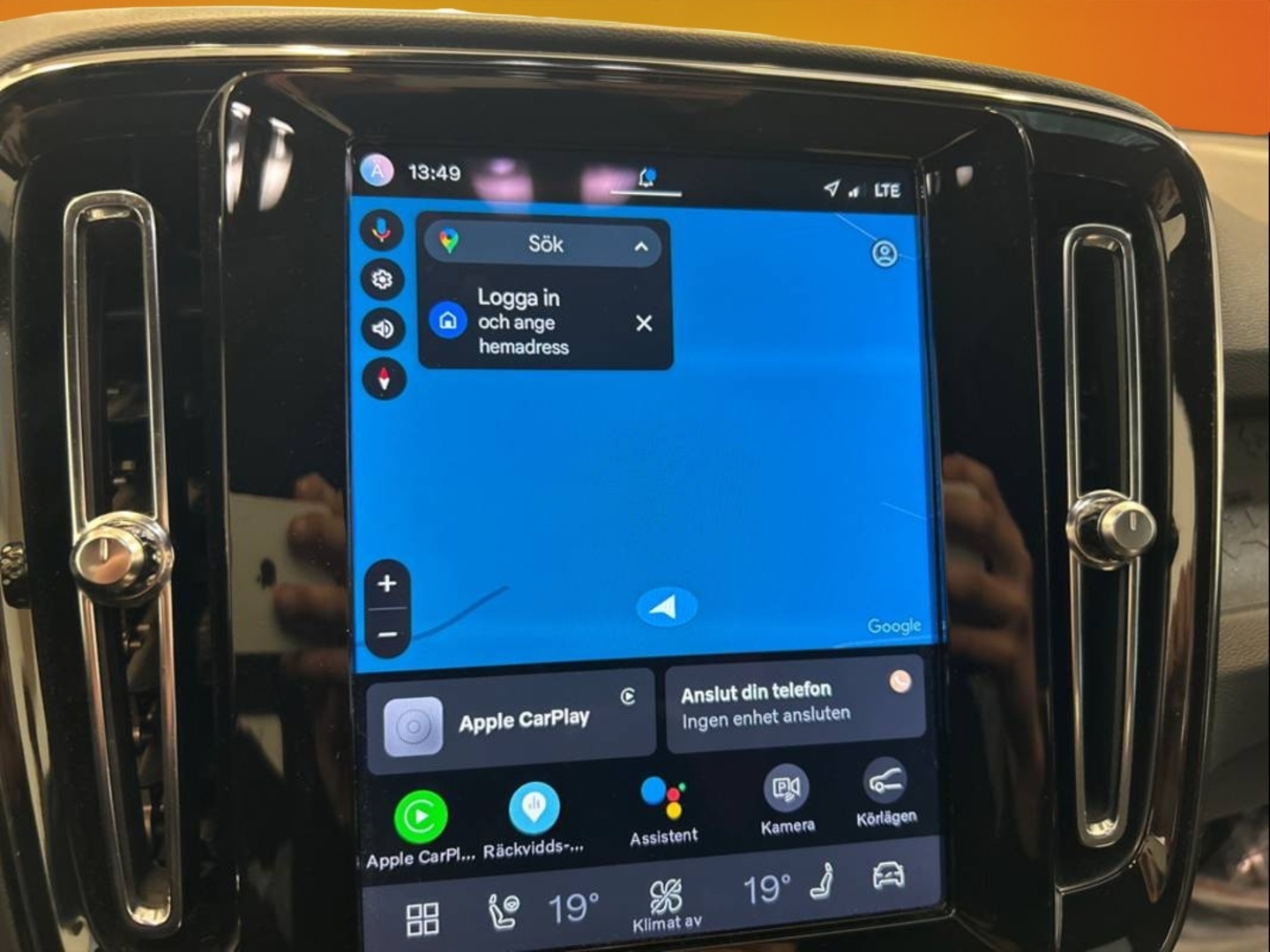VOLVO XC40 2024