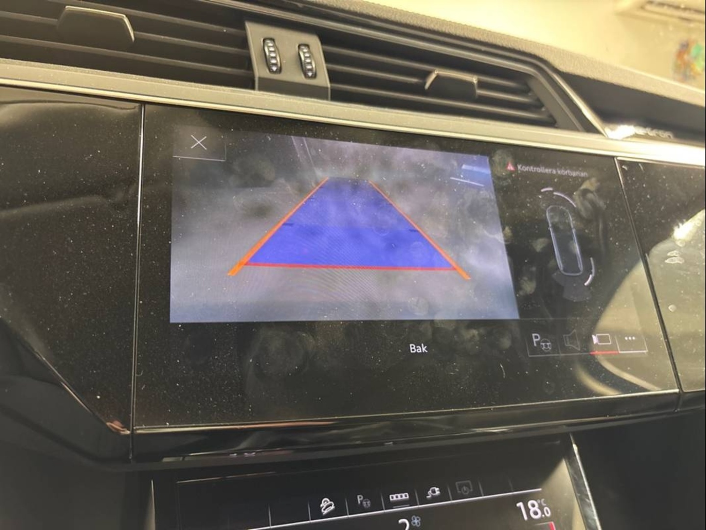 AUDI Q8 e-tron 2024