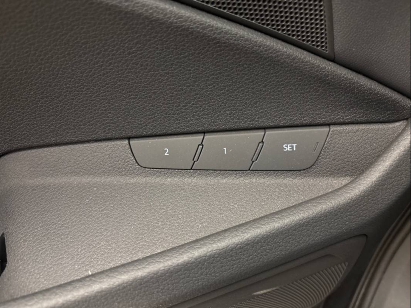 AUDI Q8 e-tron 2024