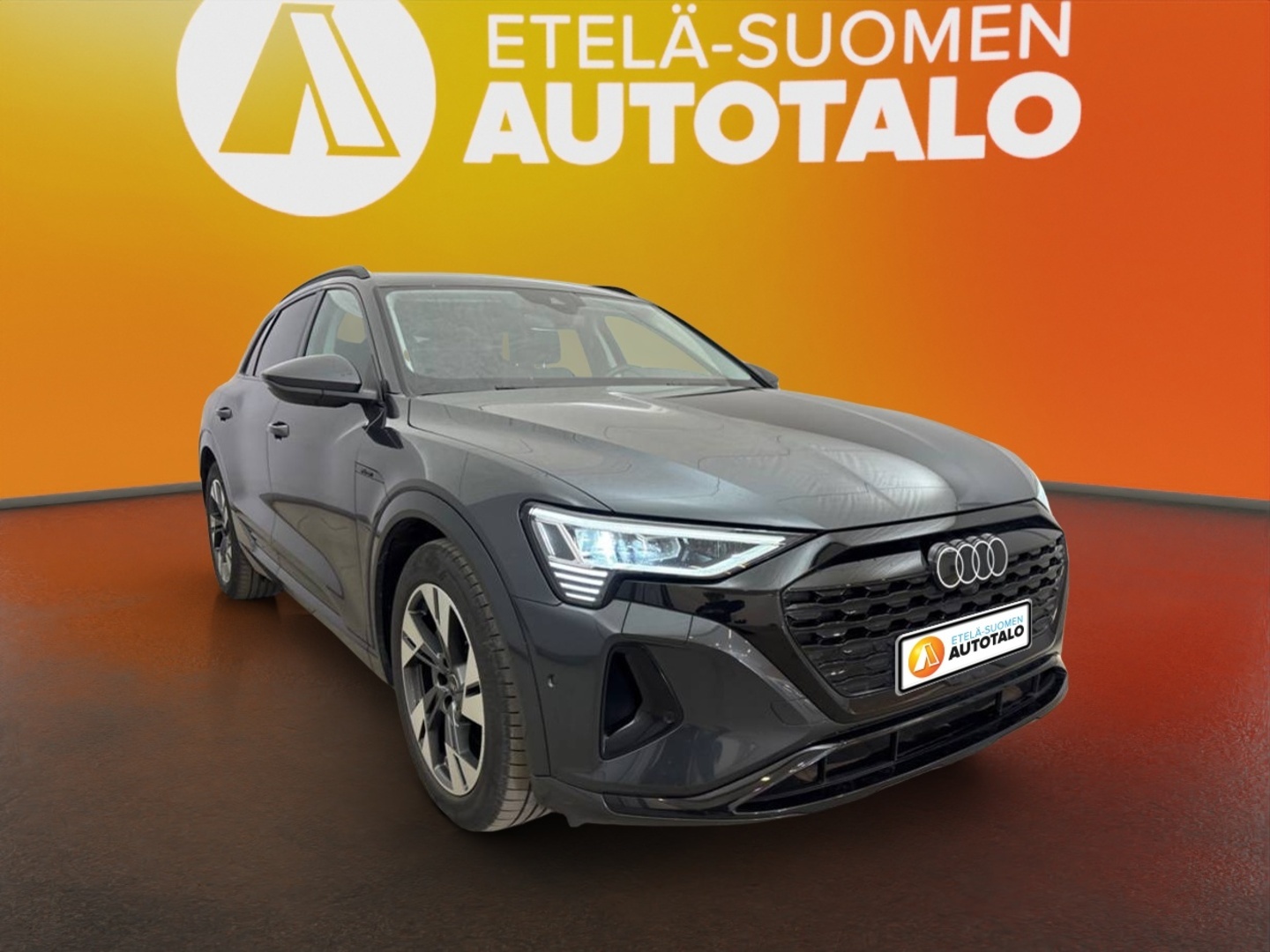 AUDI Q8 e-tron 2024