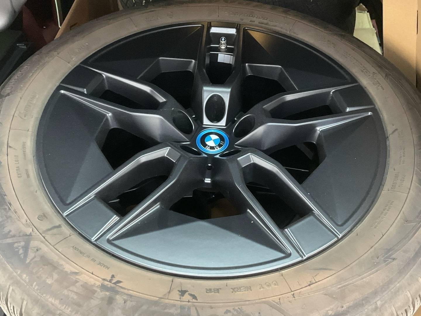BMW iX 2021
