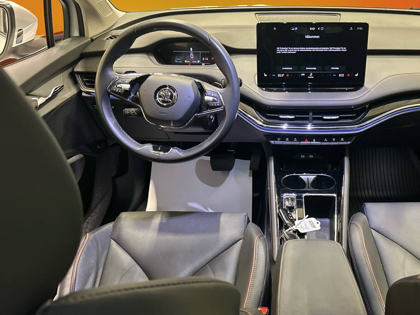 SKODA Enyaq 2023
