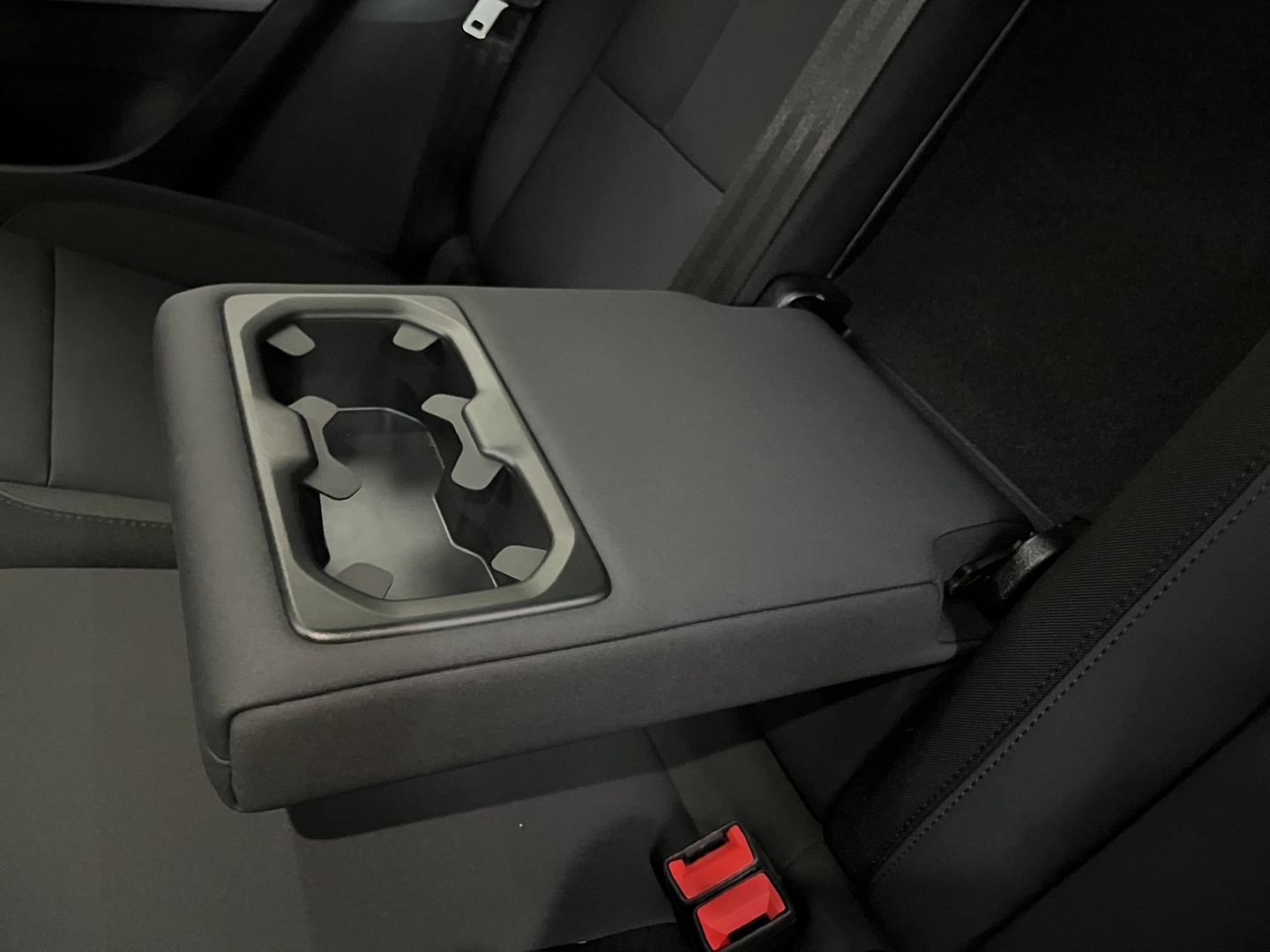 POLESTAR 2 2023