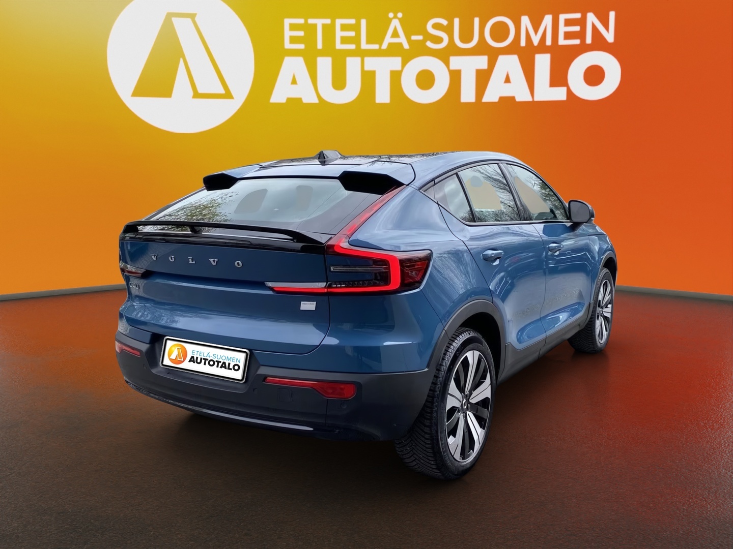 VOLVO C40 2023