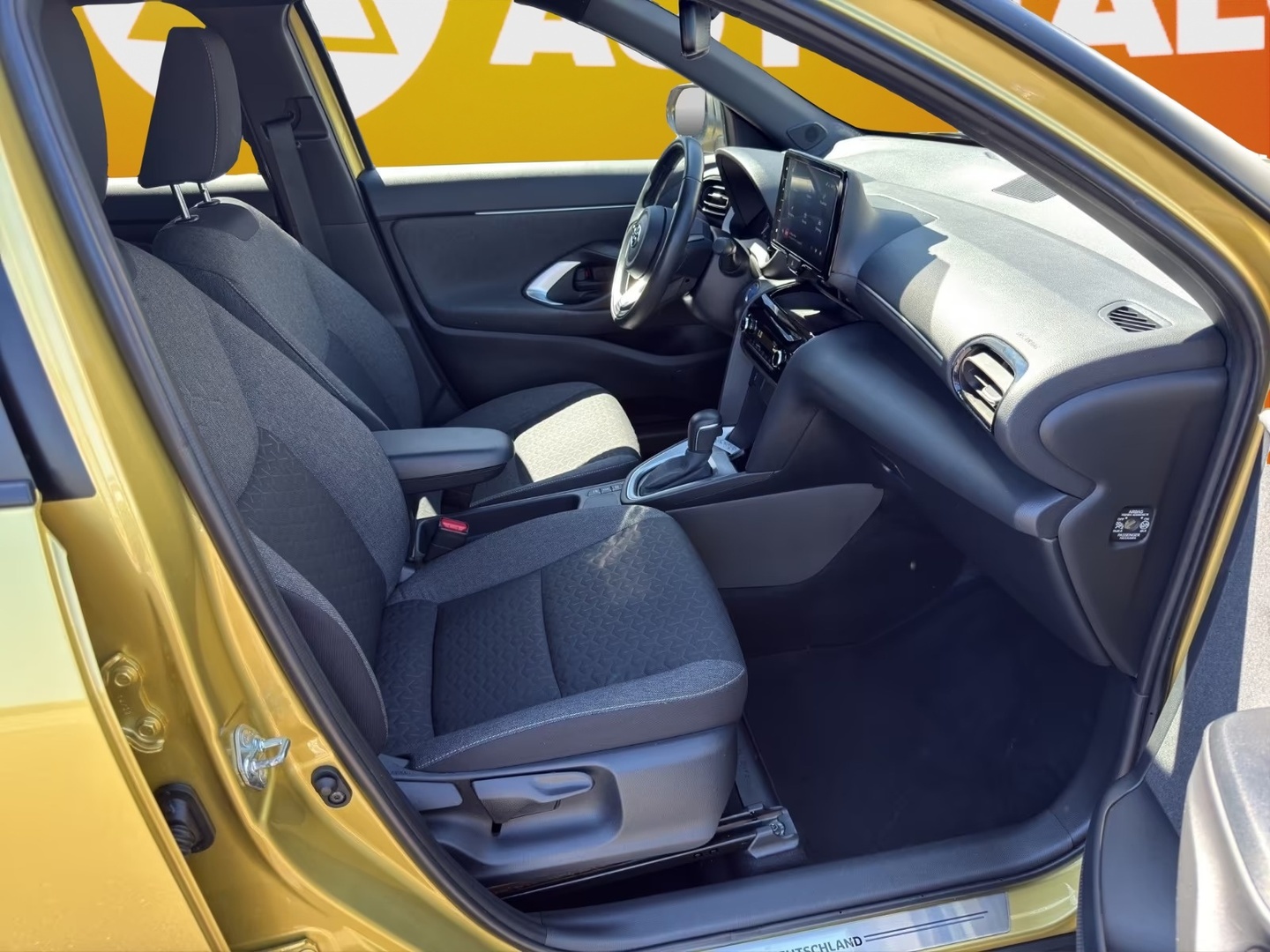 TOYOTA Yaris Cross 2022