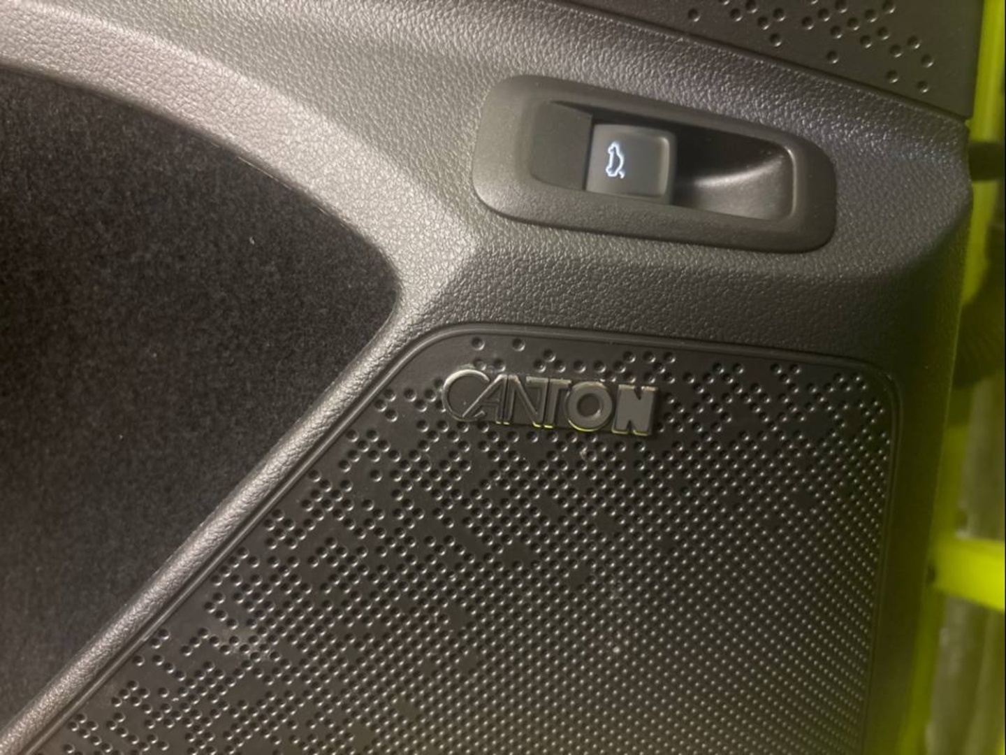 SKODA Enyaq 2024