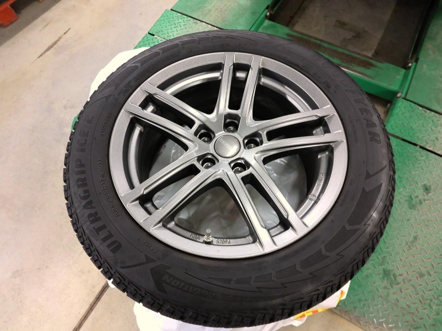BMW i4 2023