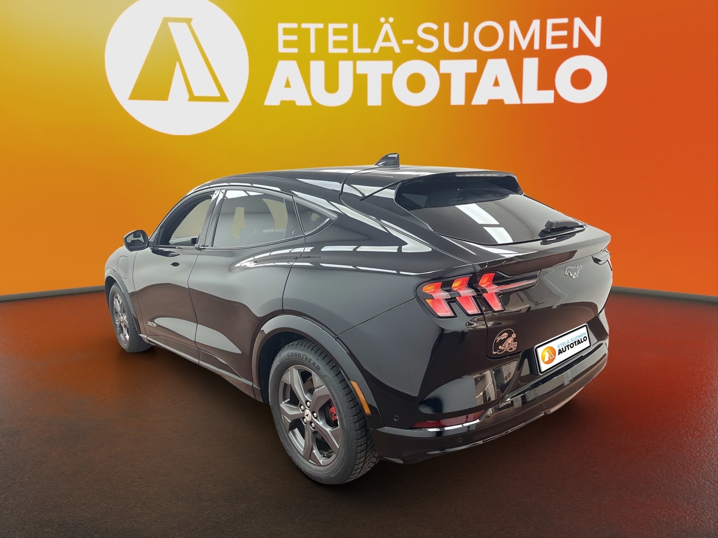 FORD Mustang Mach-E 2023