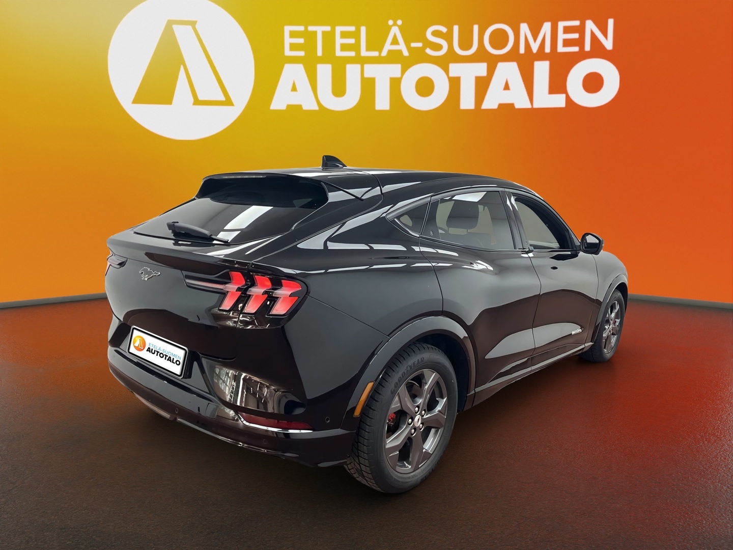 FORD Mustang Mach-E 2023