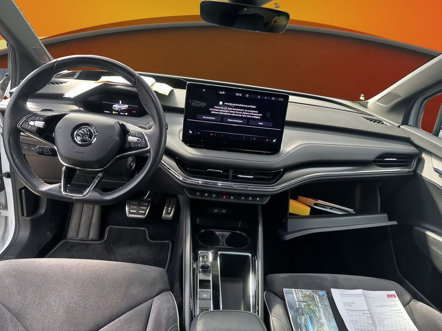 SKODA Enyaq 2023
