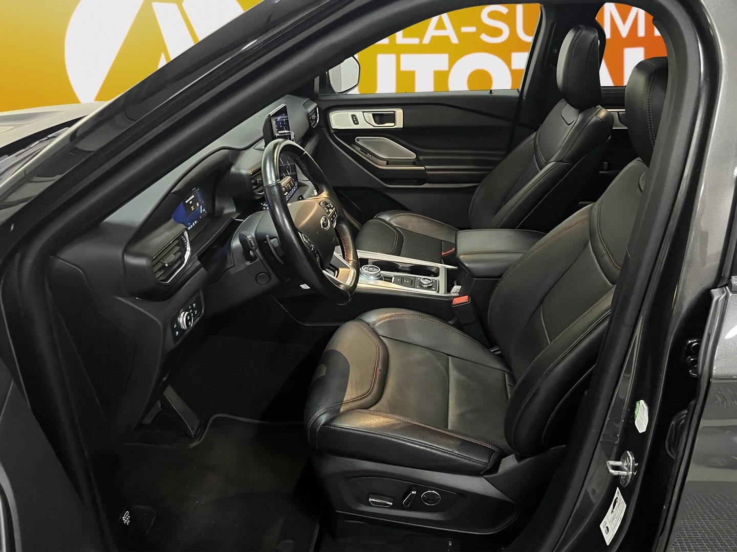 FORD Explorer 2021
