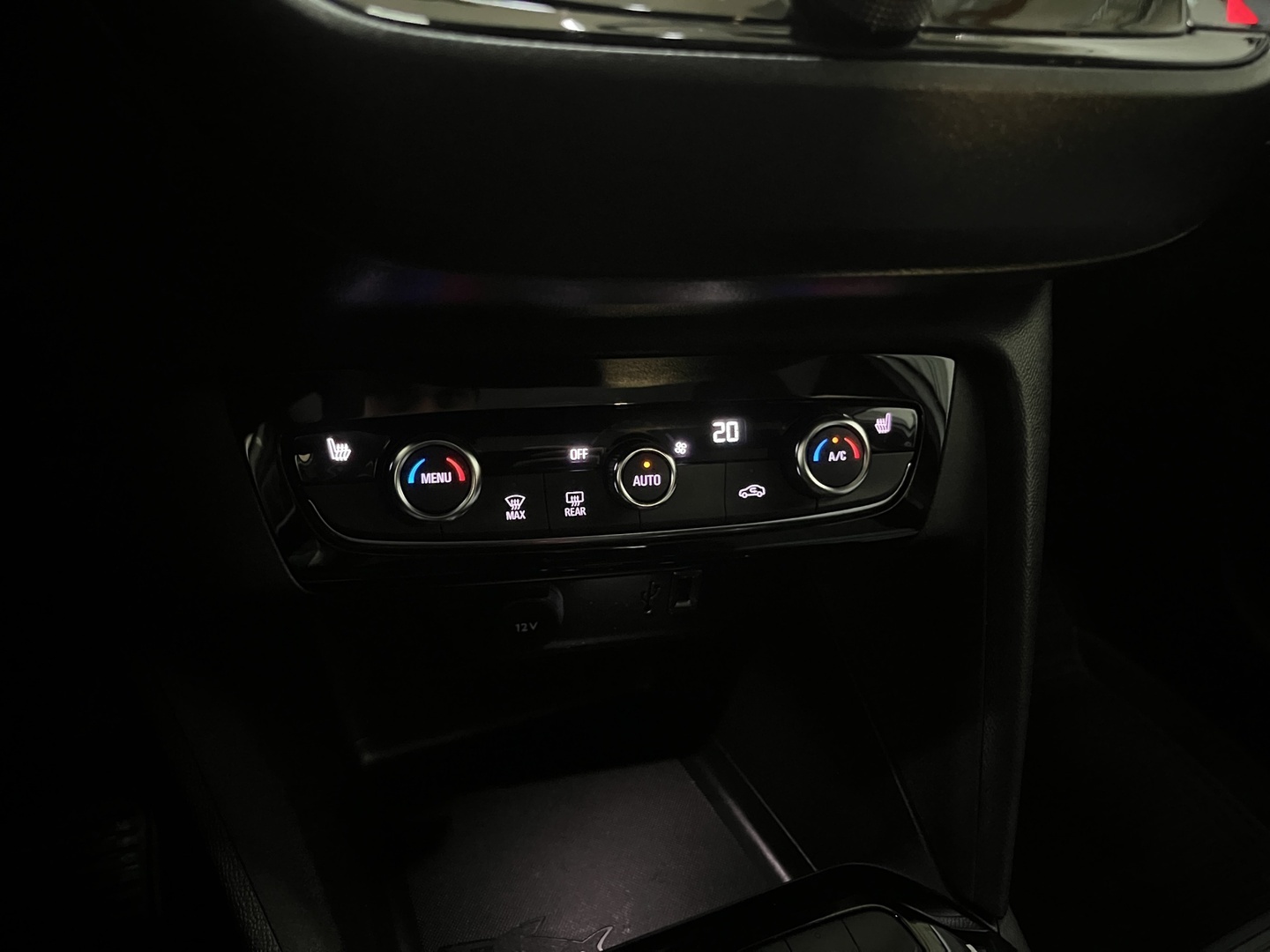 OPEL Corsa-e 2024