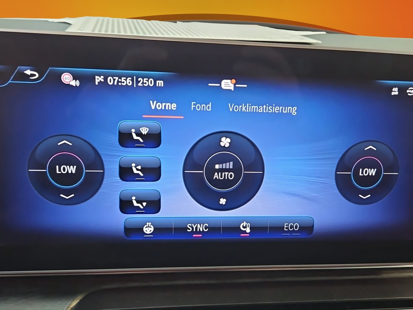 MERCEDES-BENZ EQV 2025