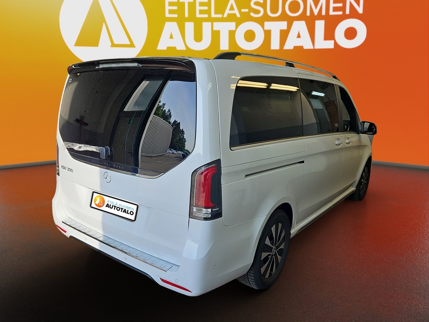MERCEDES-BENZ EQV 2025