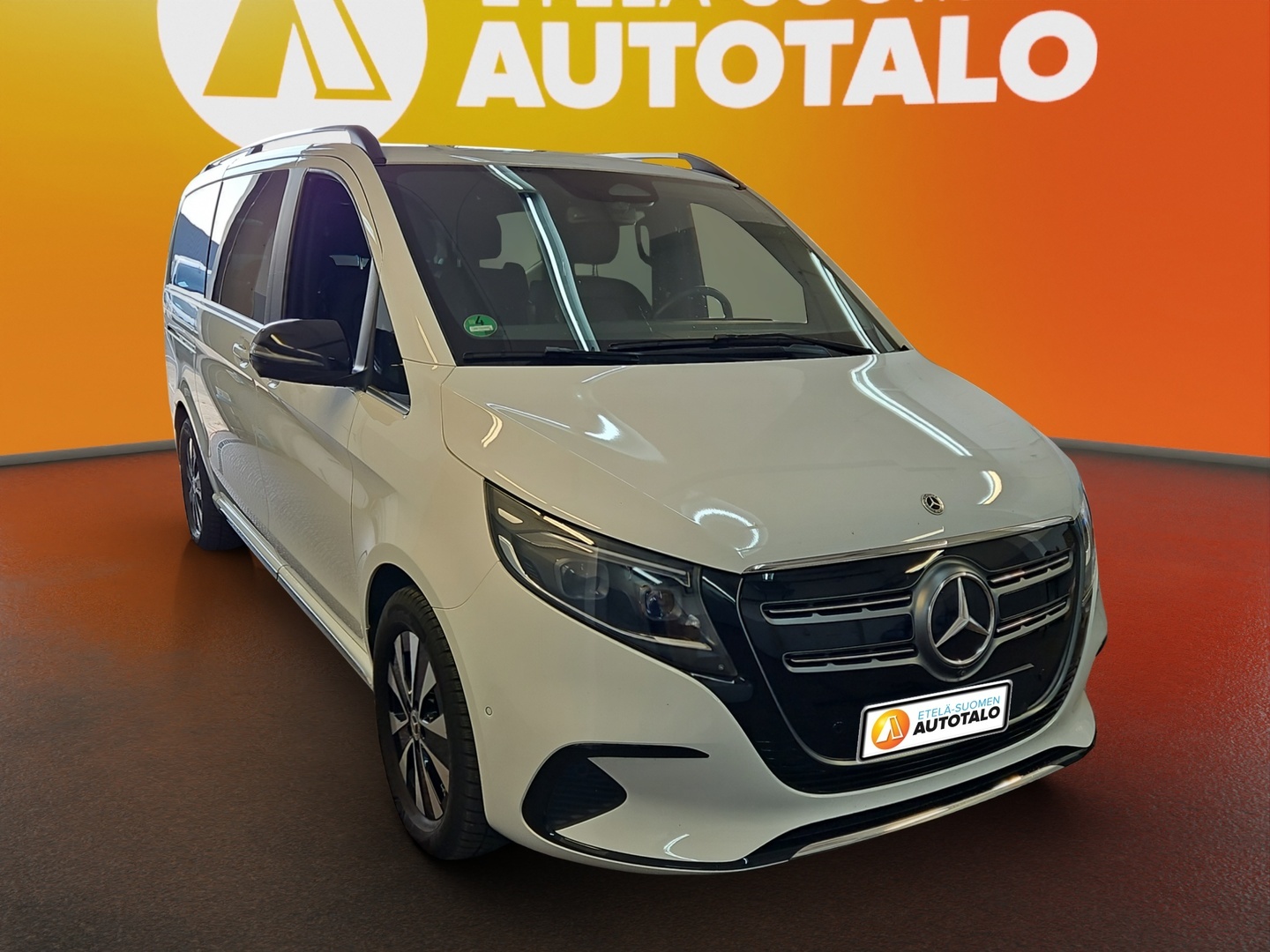 MERCEDES-BENZ EQV 2025