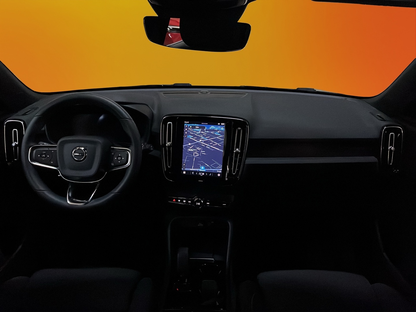 VOLVO XC40 2023