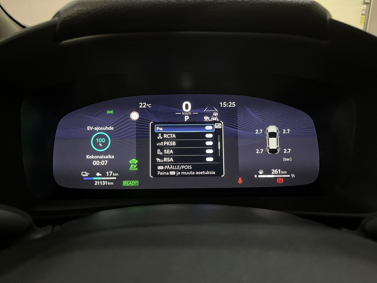 TOYOTA C-HR 2025