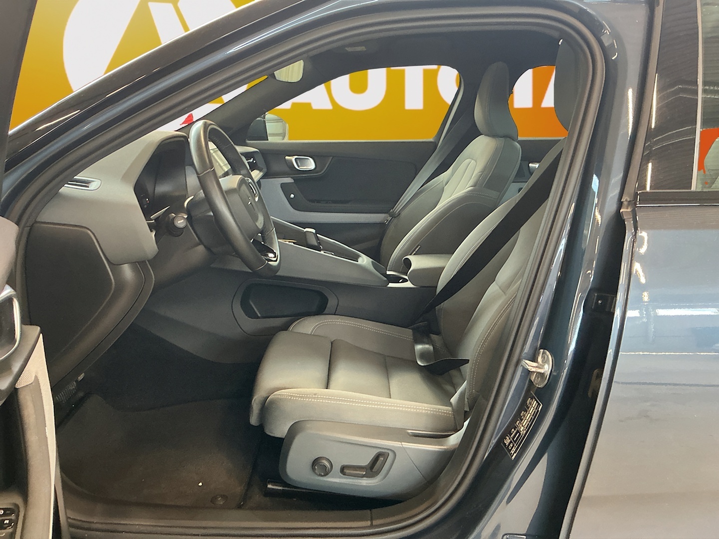 POLESTAR 2 2023