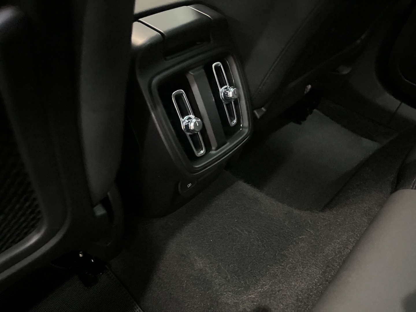 POLESTAR 2 2023