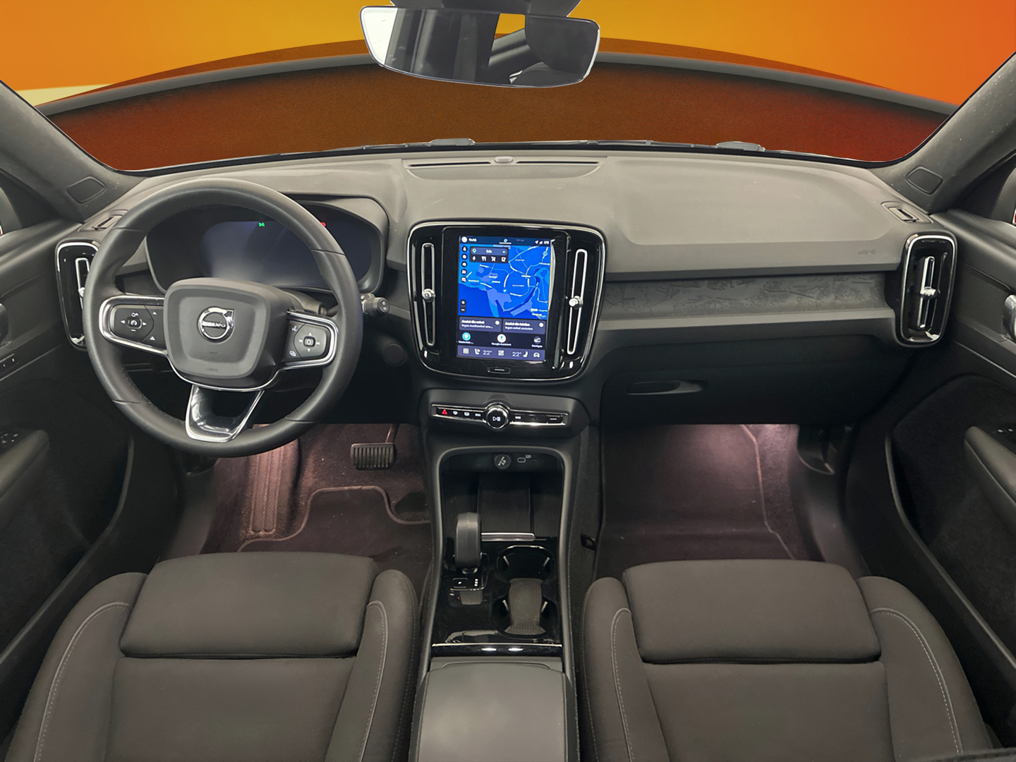 VOLVO XC40 2023