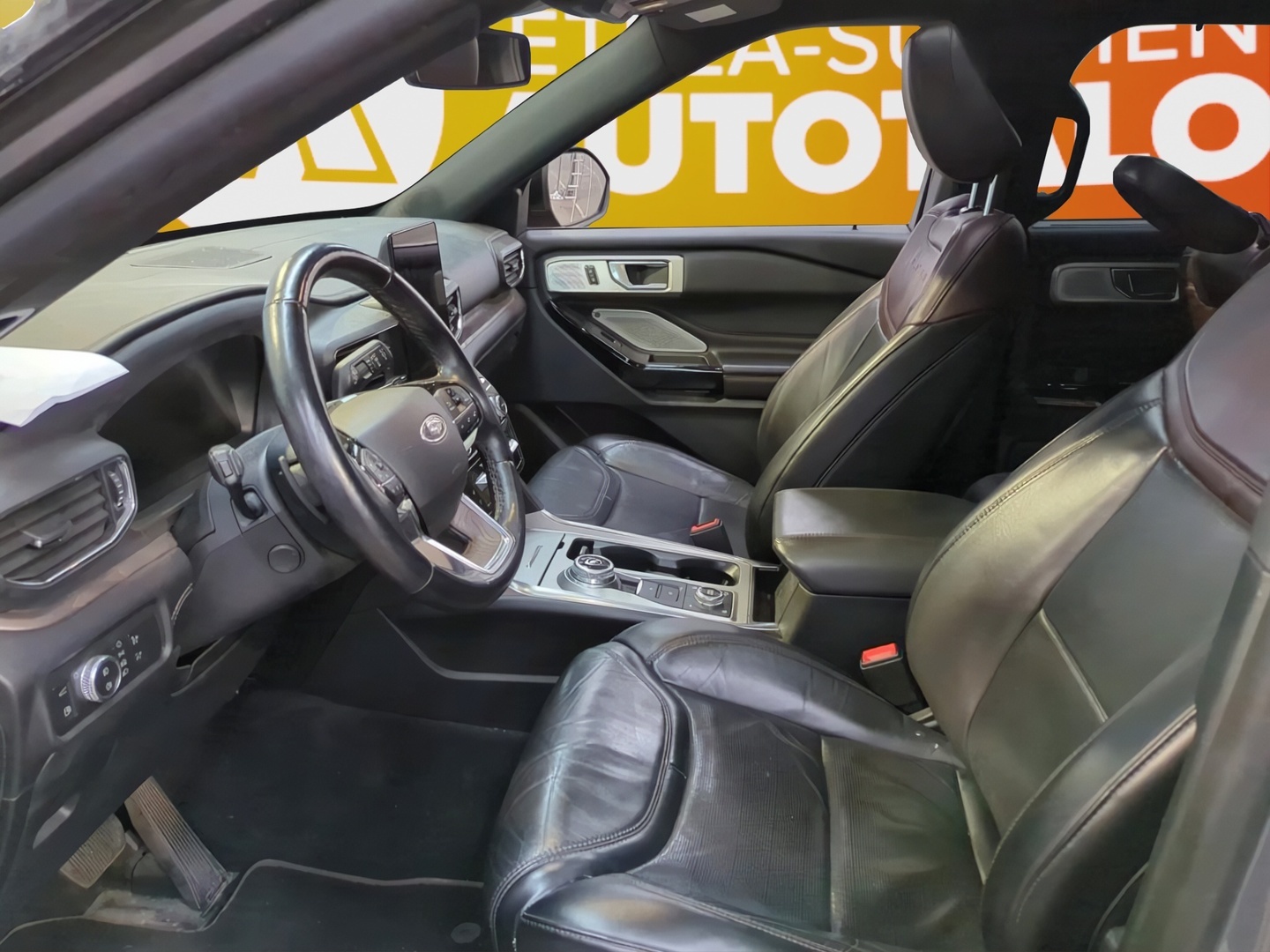 FORD Explorer 2021