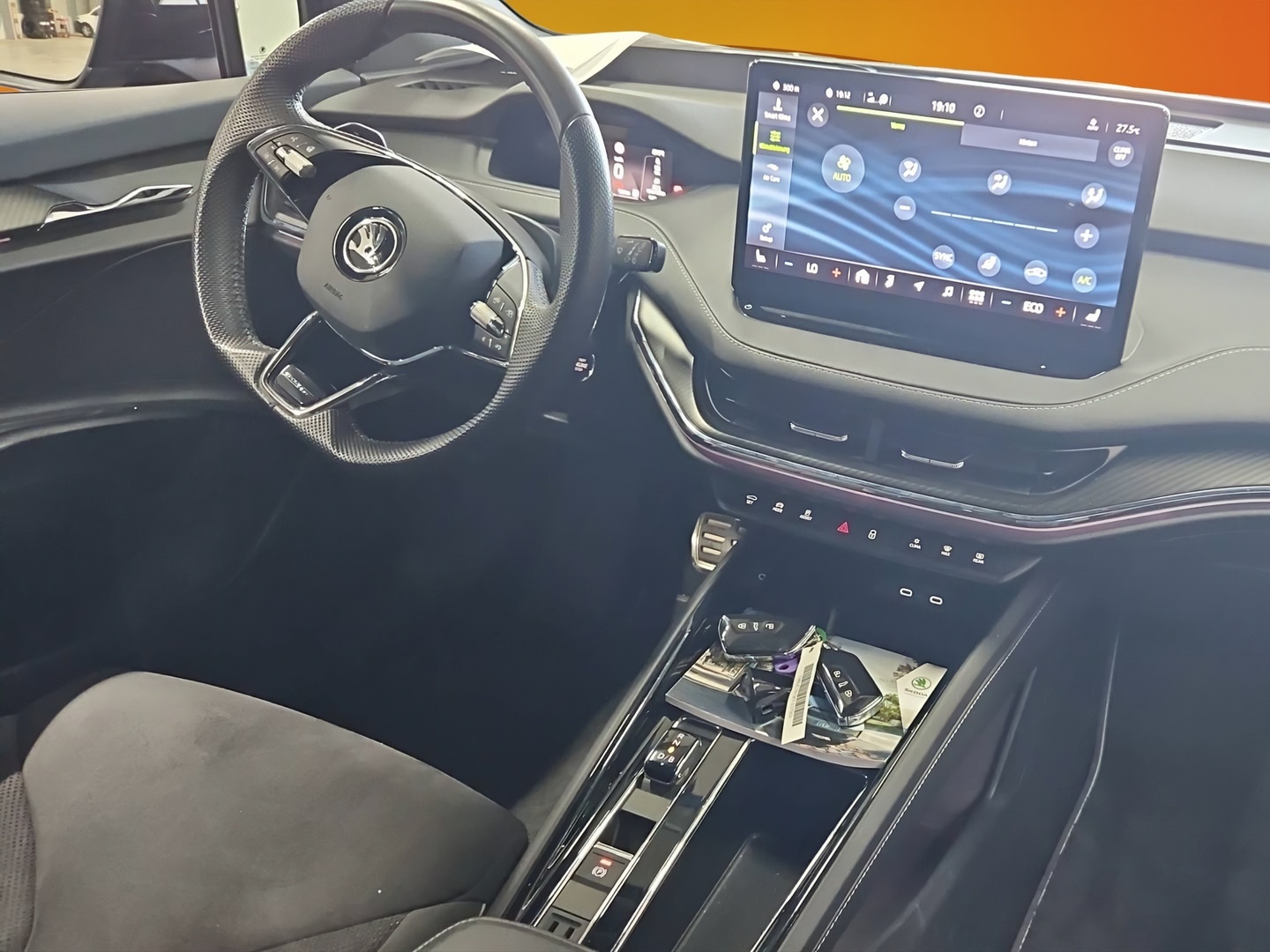 SKODA Enyaq 2023