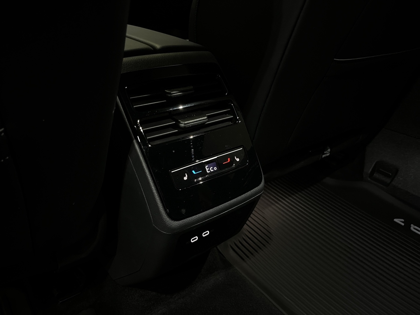 VOLKSWAGEN ID.7 2025