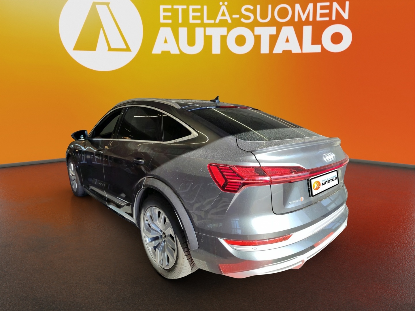 AUDI e-tron 2023