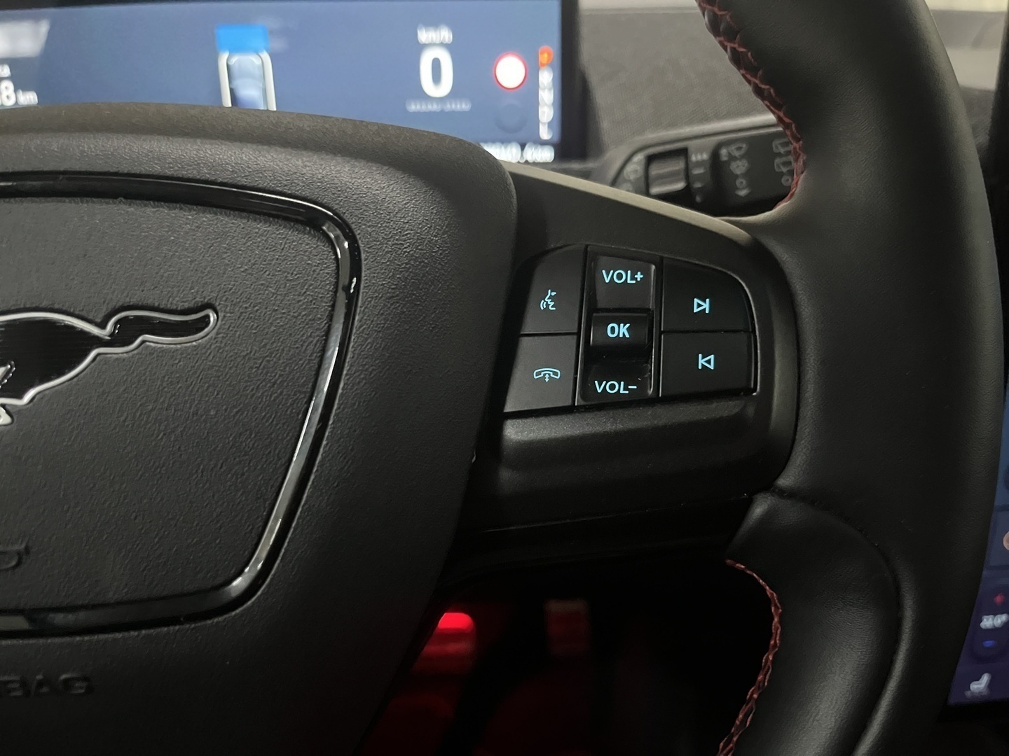 FORD Mustang Mach-E 2022
