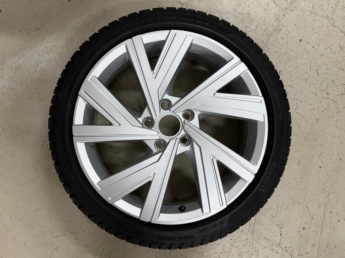 VOLKSWAGEN Golf 2026
